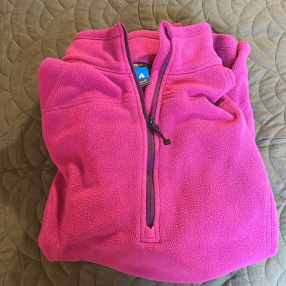 Eddie Bauer Magenta Fleece - Picture 2 of 4